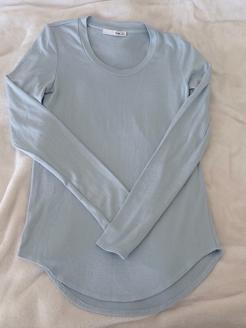 NWOT Wilfred Free Baby Blue Long Sleeve Scoop Neck Tee
